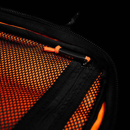 GR2 USA x Carryology - Ultra Black
