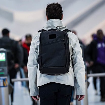 GR2 USA x Carryology - Ultra Black