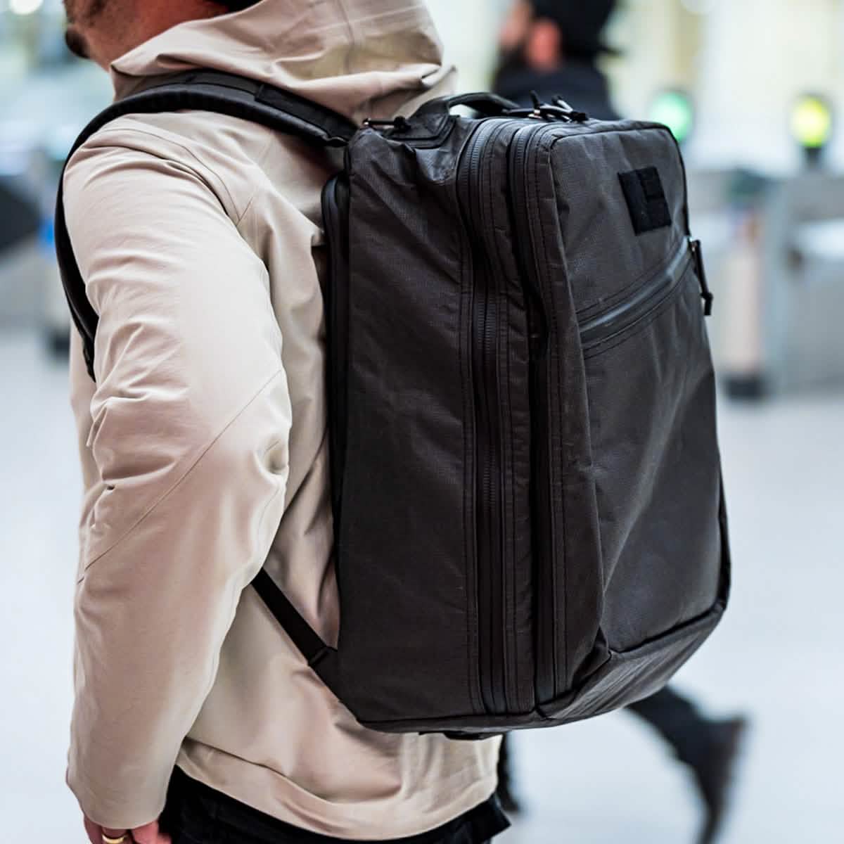 GR2 USA x Carryology - Ultra Black