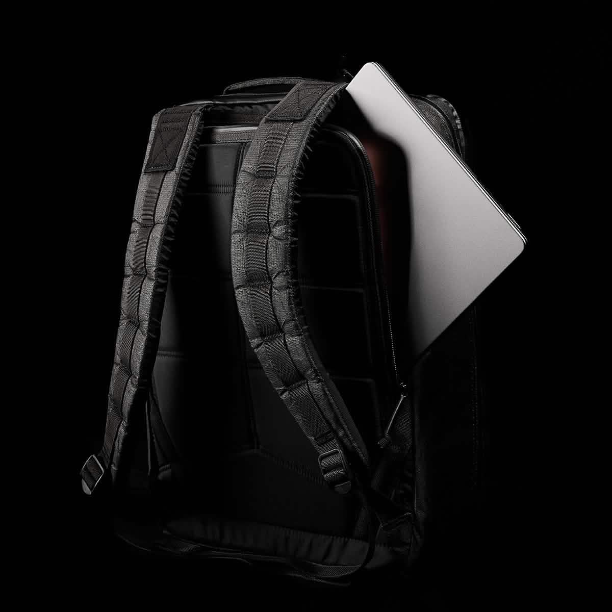 GR2 USA x Carryology - Ultra Black