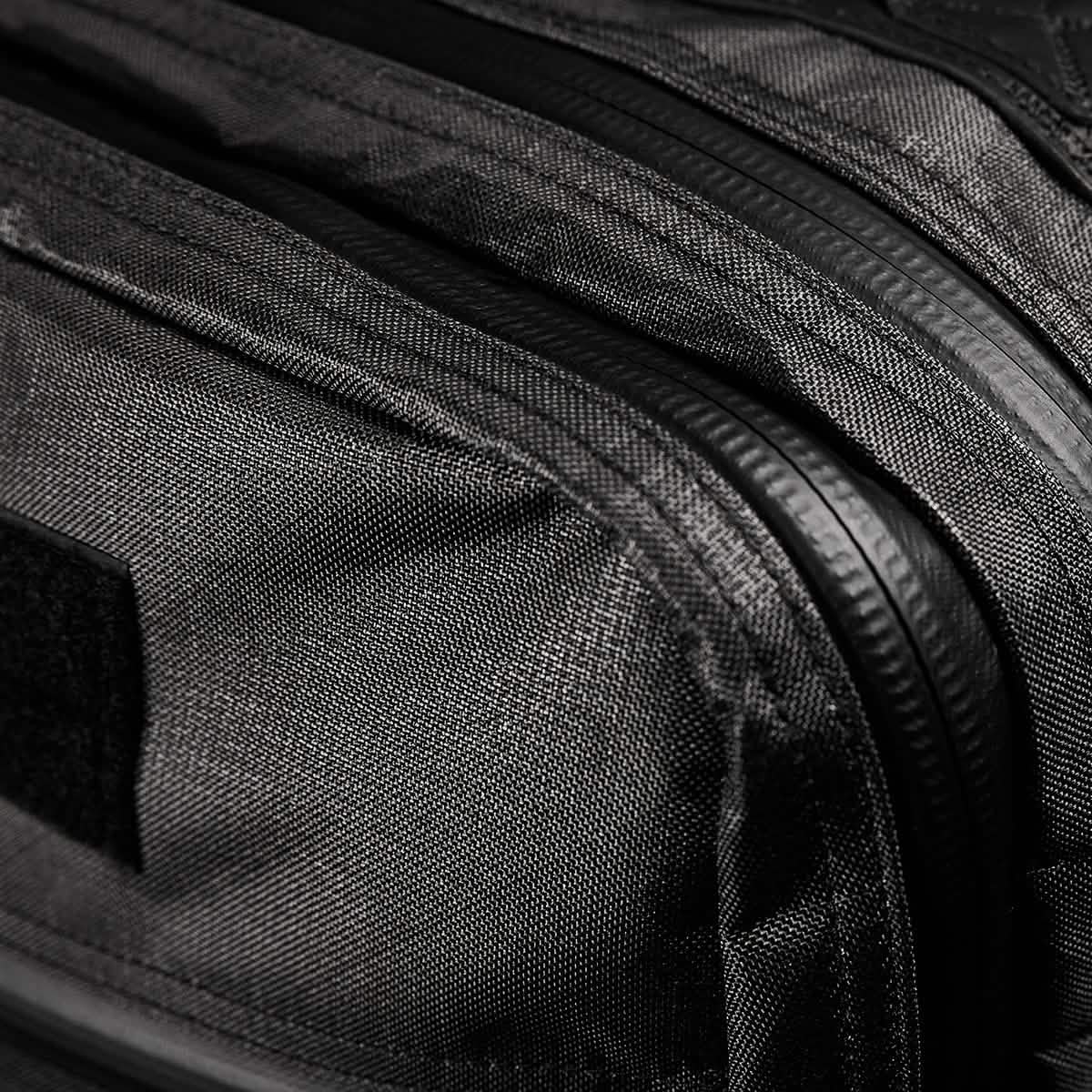 GR2 USA x Carryology - Ultra Black
