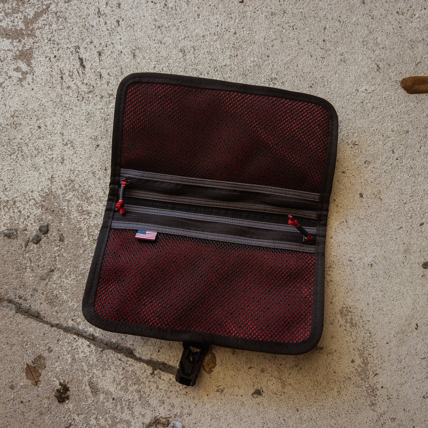 Scars Wire Dopp